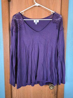 Purple Lace Shoulder Old Navy V-neck Long Sleeve Shirt Size XL